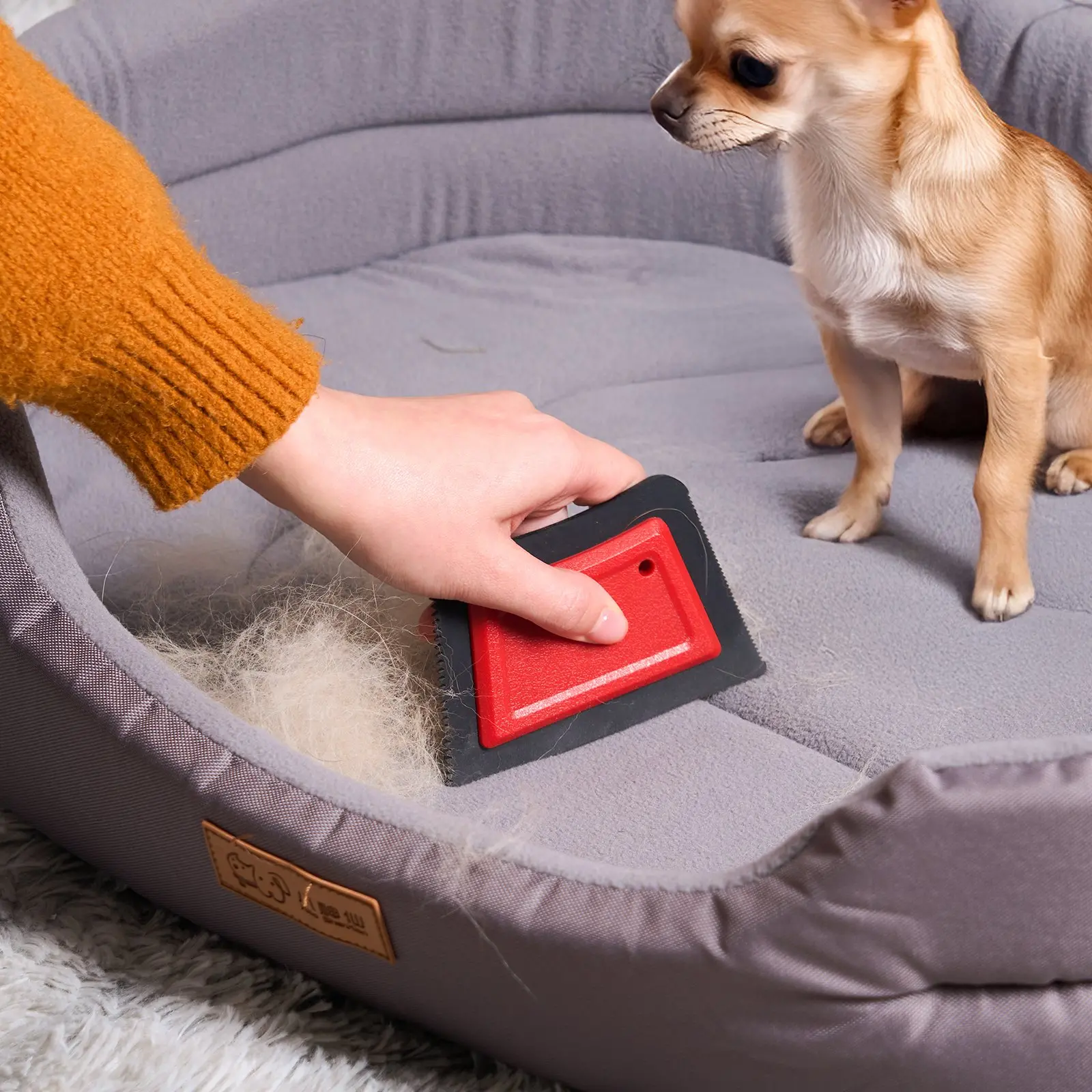 VEVOR Mini Pet Hair Remover, Dog Cat Hair Removal Tool, Multi-Surface Reusable Pet Hair Remover Auto Interior Detailing Supplies, for Car Couch Furniture Lint Carpet Clothing Bedding Pet Bed Cat Tree